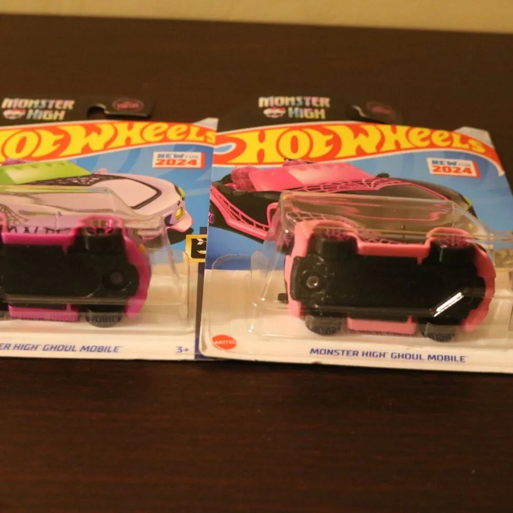 Hot Wheels Screen Time Ghoul Mobile Monster High lot of 2